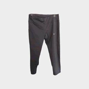 Nike Leggings Womens Medium Gray Cropped Leg Pull On Dri Fit Yoga Gym Running